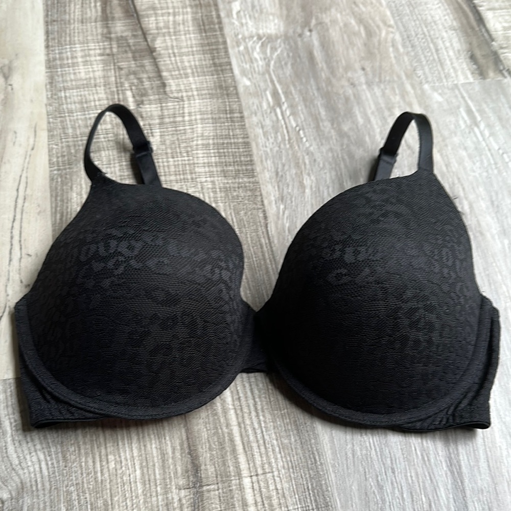 PINK Victoria's Secret Black T-Shirt Bra